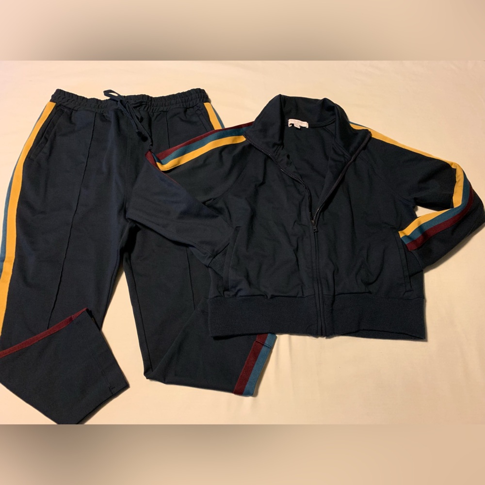 Spiritual Gangster Size Large Navy Track Suit